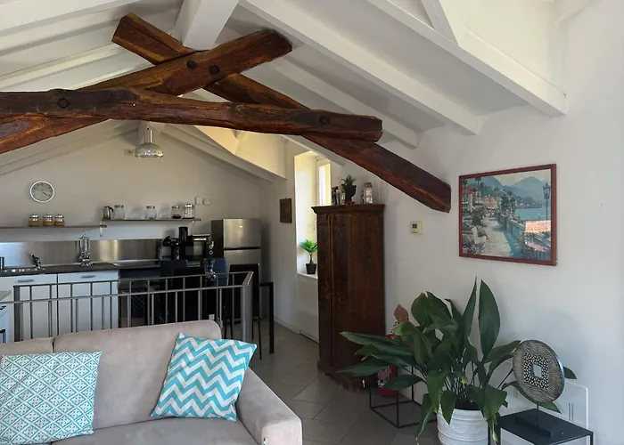 Skyway With Private View Terrace Apartment