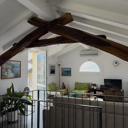 Skyway With Private View Terrace Apartment *