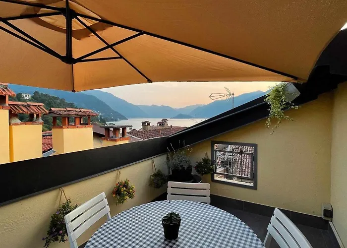 Skyway With Private View Terrace Lägenhet Bellagio